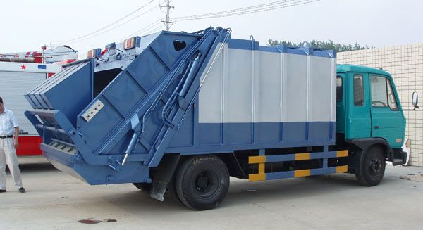 东风轻型压缩式垃圾车