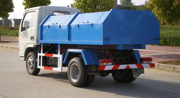 东风福瑞卡自卸式垃圾车