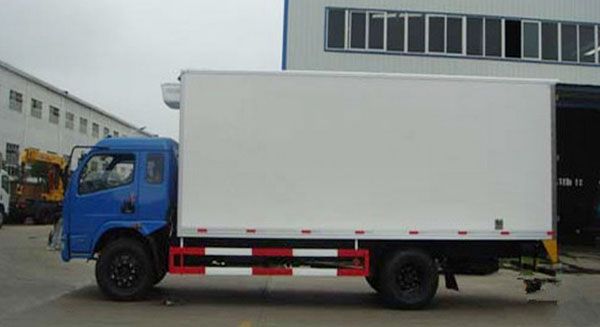 东风多利卡冷藏车