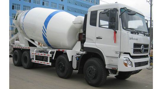 东风大力神前四后八混凝土搅拌运输车