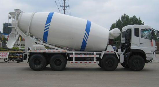 东风大力神前四后八混凝土搅拌运输车