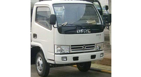 东风福瑞卡自装卸式垃圾车