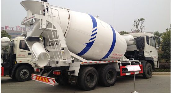 东风天龙后双桥混凝土搅拌运输车