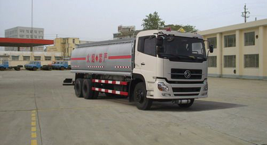 东风后双桥腐蚀性物品罐式运输车