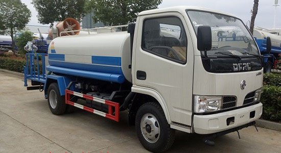 东风福瑞卡绿化喷洒车（5吨）