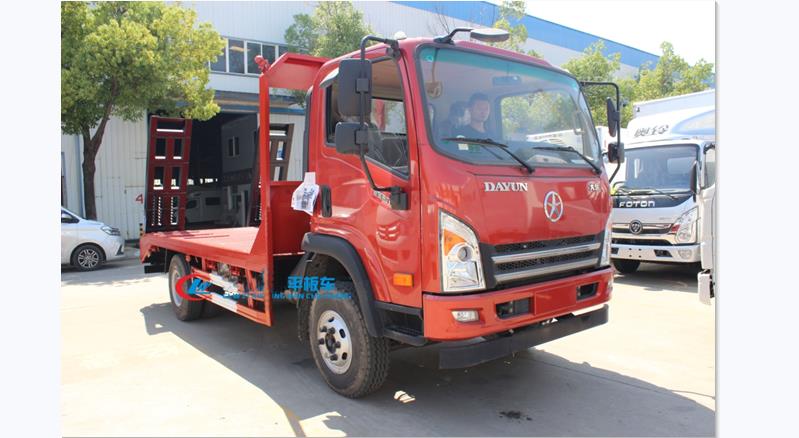 国六大运黄牌平板运输车