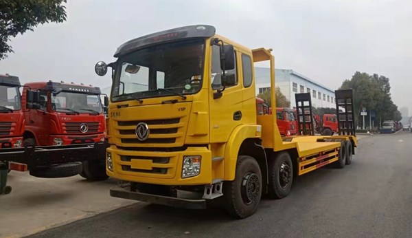 国六东风锦程前四后八凹式平板运输车