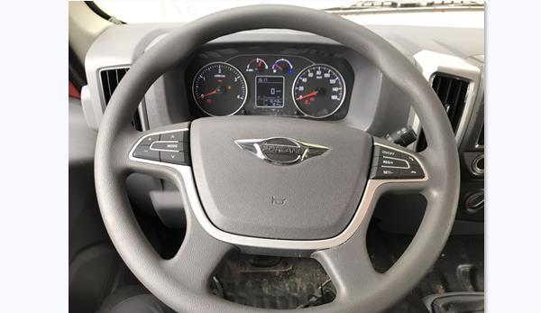 国六福田小三轴平板运输车