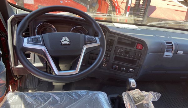 国六豪沃单桥平板运输车