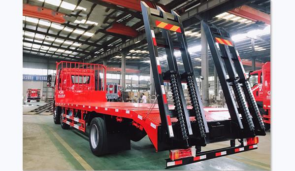 国六解放J6前四后四平板运输车