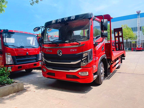 东风DV3单桥平板拖车3米6轴距