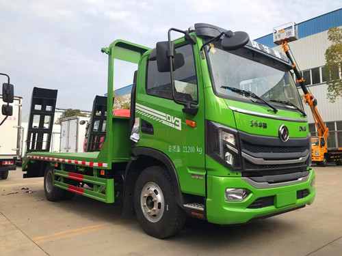 东风DV3平板运输车3米95轴距