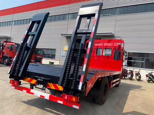 东风锦程12吨挖机拖板车