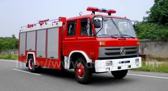 东风D9消防洒水车 6吨泡沫消防车
