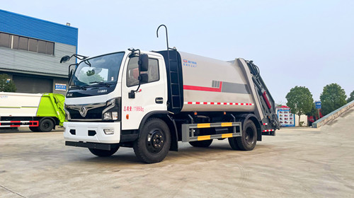 东风10方多利卡压缩式垃圾车