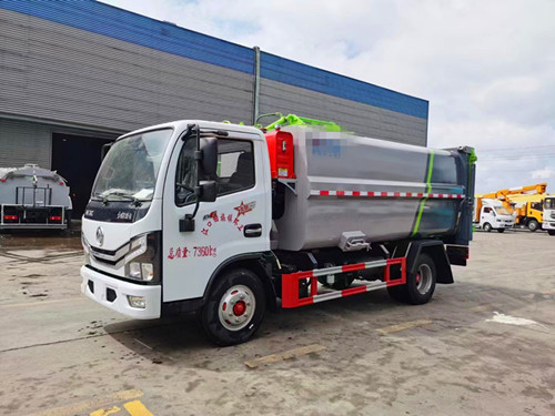 7.5方东风小多利卡侧装压缩垃圾车