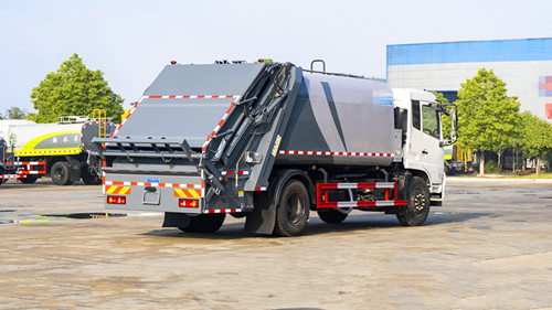 凯马餐厨垃圾运输车