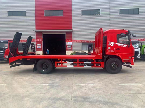 东风D3国六平板车（运输5-15吨）