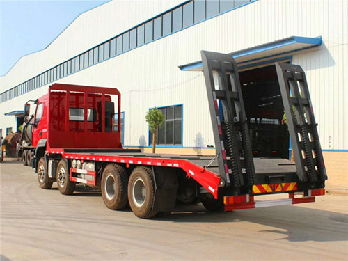 柳汽乘龙H5前四后八平板车