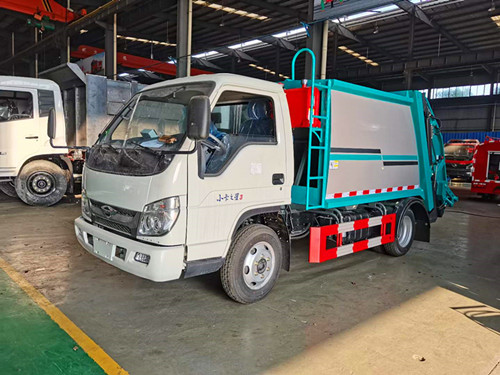 蓝牌4.8方压缩垃圾车